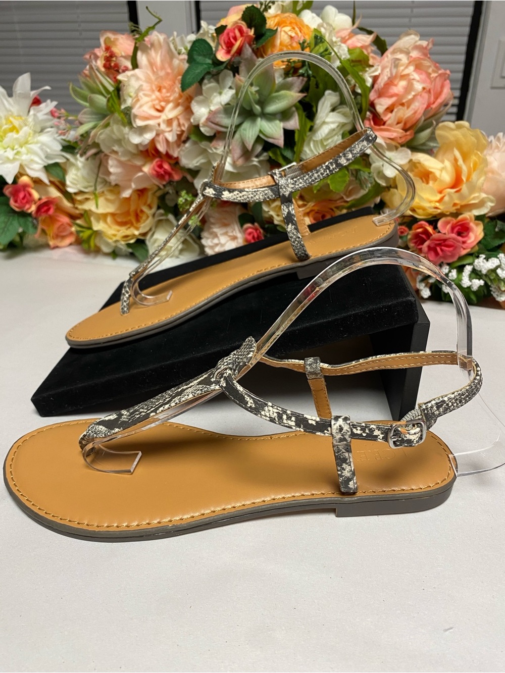 J.Crew J2626 Snakeskin Print T-Strap Thong Flat Sandals Black Cream Women’s Sz 9